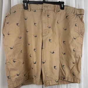 Izod Saltwater Shorts 48 Marlin Fish Print Cotton Khaki 10 Inseam